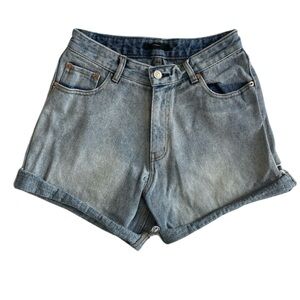 Mali Studios Denim Cut Off Shorts Womens 28 beach hot pants light wash
